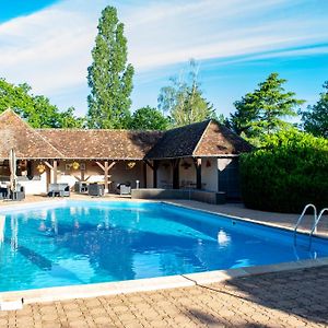Le Relais Fleuri, Hotel Et Restaurant Logis - Avallon